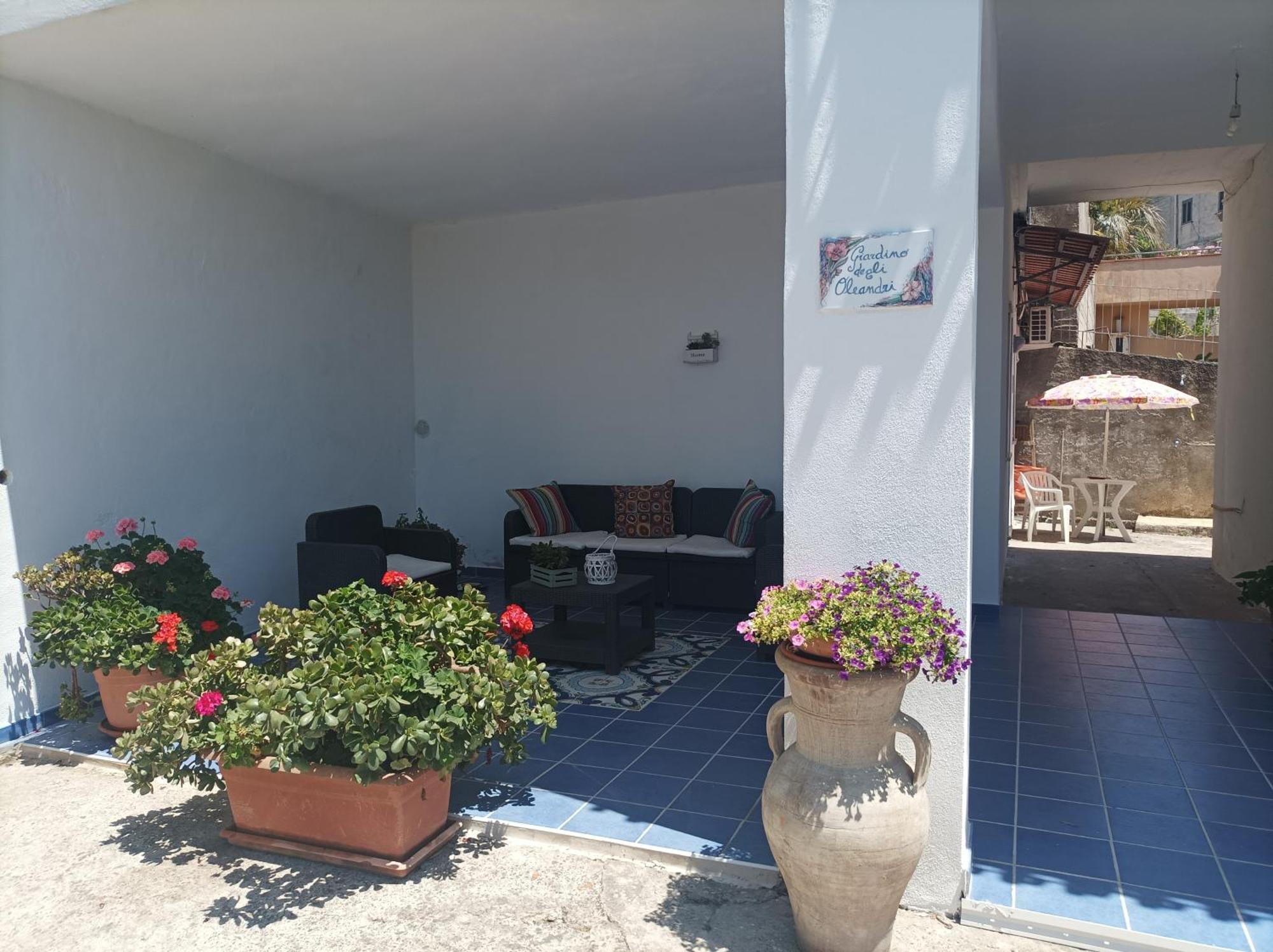 Villa Giardino Degli Oleandri פאלינורו מראה חיצוני תמונה